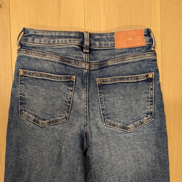 Zara straight jeans with raw hem - Picture 4 of 8